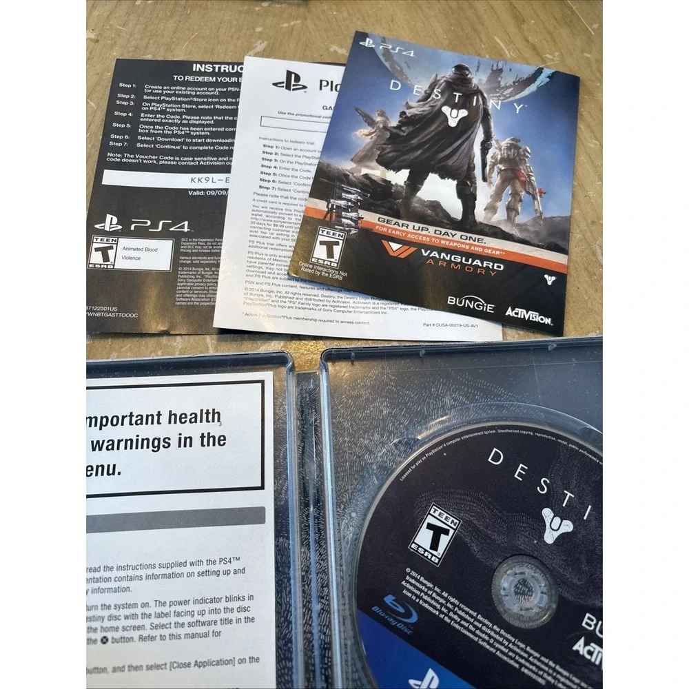 Destiny PlayStation 4 PS4 Game Steelbook Excellent Condition